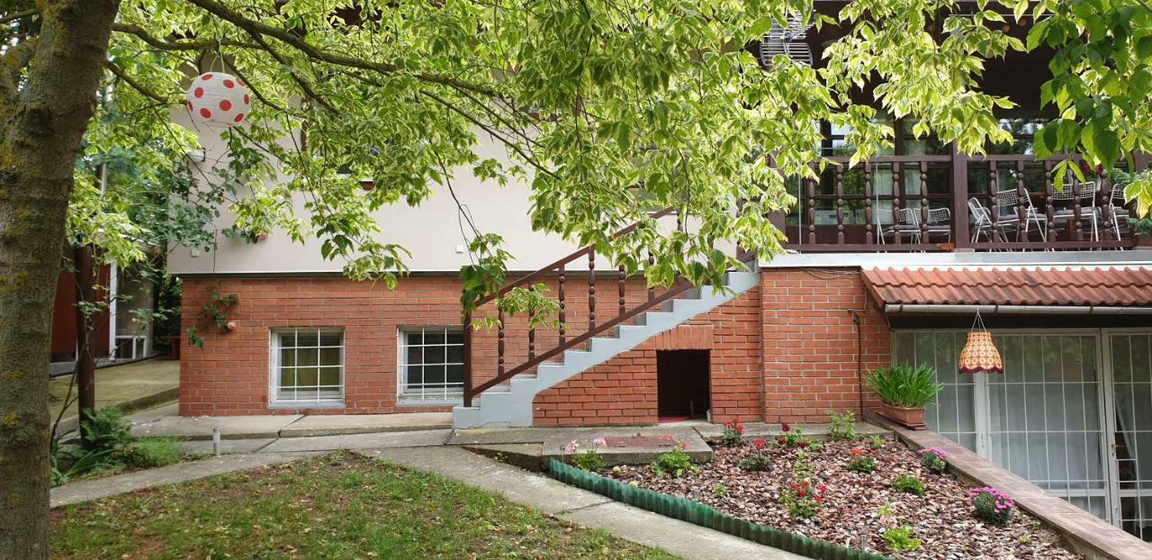 Mila Home Balaton Balatonfůzfő المظهر الخارجي الصورة